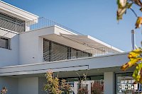Passt sich ideal der kubischen Fassade an