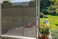 Mit leicht transparentem Soltis Stoff