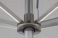 Lichtleiste an den Streben